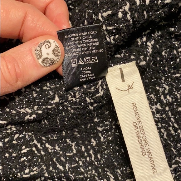 Cropped Metallic Jacket with Fringe - Picture 7 of 7